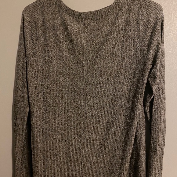 Long sleeve Hollister shirt - Picture 3 of 4